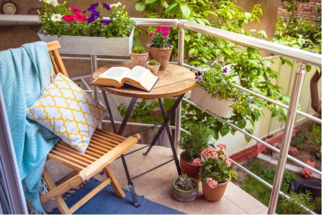 give-your-home-a-summer-refresh-outdoor-space